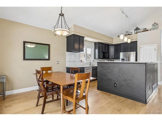 2706 S Cole Ct, Lakewood, CO 80228