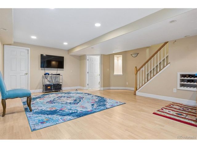 2706 S Cole Ct, Lakewood, CO 80228