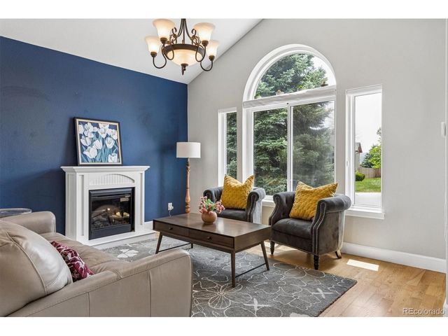 2706 S Cole Ct, Lakewood, CO 80228