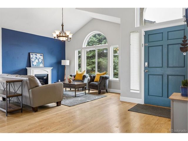 2706 S Cole Ct, Lakewood, CO 80228