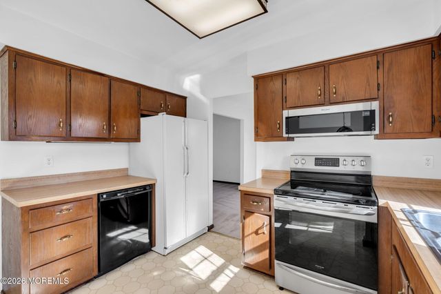 593 Leanora Street, Brick, NJ 08723