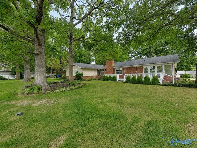 1901 Morningside Drive, Hartselle, AL 35640