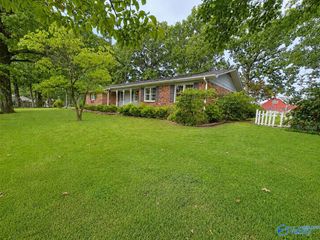 1901 Morningside Drive, Hartselle, AL 35640