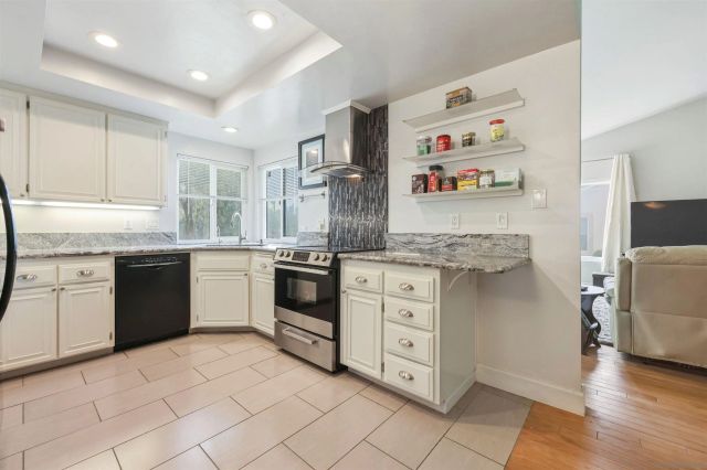 12728 Camino De La Breccia 13, San Diego, CA 92128