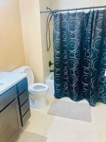 6193 Stornoway Drive S, Columbus, OH 43213