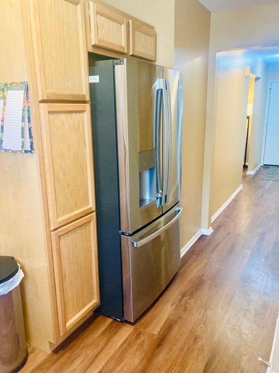 6193 Stornoway Drive S, Columbus, OH 43213