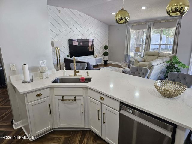 890 MISTY OAK Street, Orange Park, FL 32065