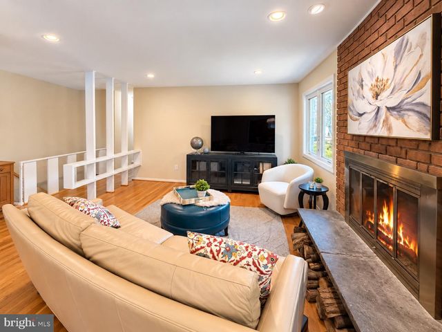 5819 GROSVENOR LN, Bethesda, MD 20814