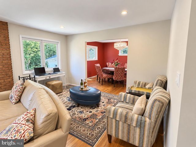 5819 GROSVENOR LN, Bethesda, MD 20814