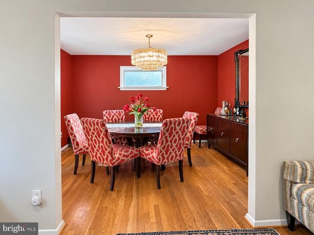 5819 GROSVENOR LN, Bethesda, MD 20814