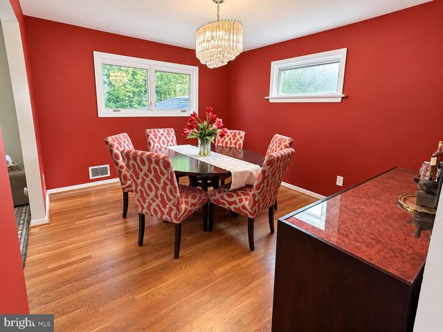 5819 GROSVENOR LN, Bethesda, MD 20814