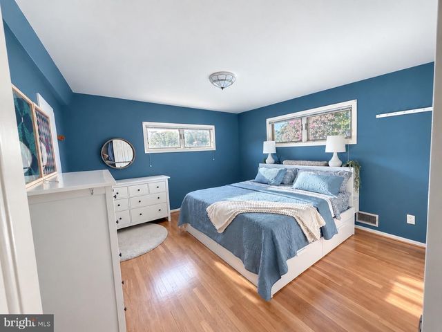 5819 GROSVENOR LN, Bethesda, MD 20814