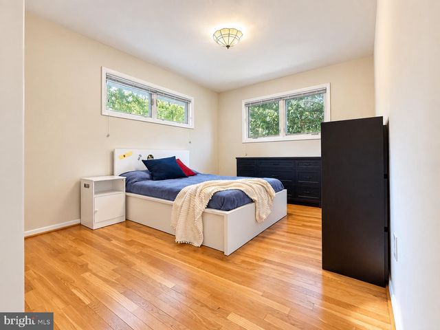 5819 GROSVENOR LN, Bethesda, MD 20814