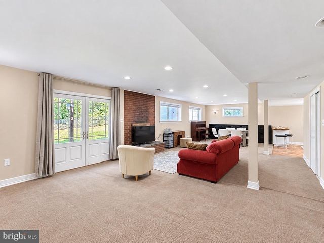 5819 GROSVENOR LN, Bethesda, MD 20814