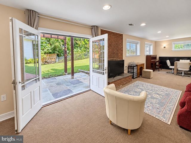 5819 GROSVENOR LN, Bethesda, MD 20814