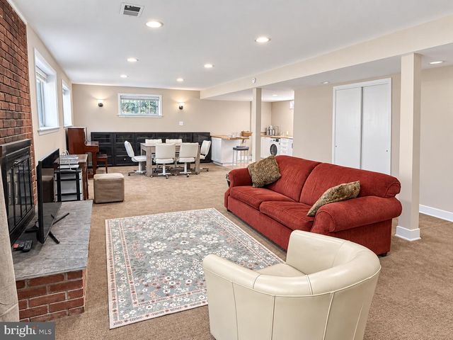 5819 GROSVENOR LN, Bethesda, MD 20814