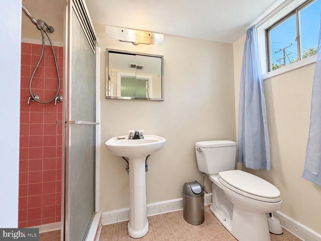 5819 GROSVENOR LN, Bethesda, MD 20814
