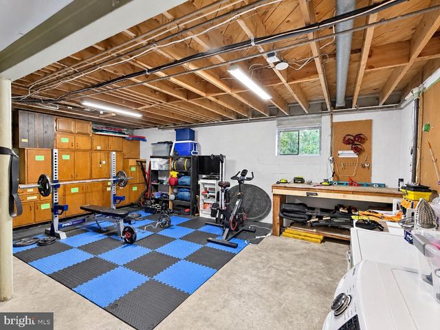 5819 GROSVENOR LN, Bethesda, MD 20814