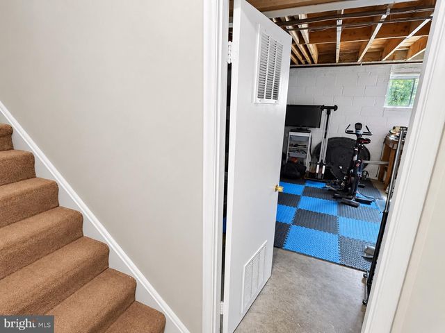 5819 GROSVENOR LN, Bethesda, MD 20814