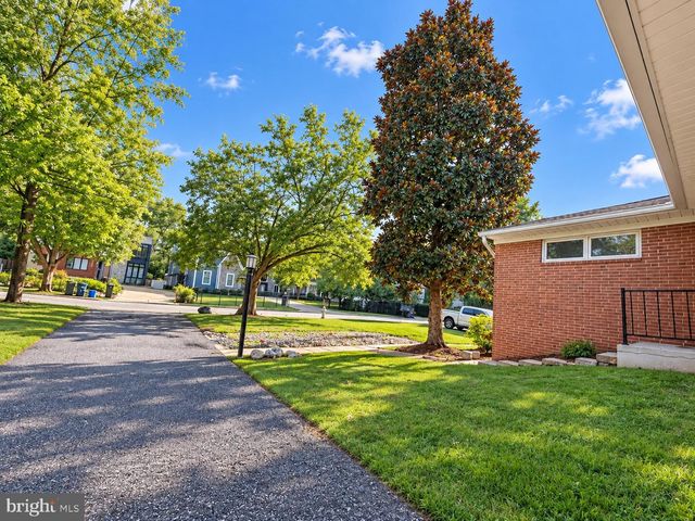 5819 GROSVENOR LN, Bethesda, MD 20814