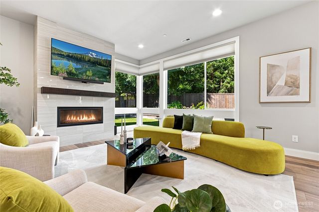 13402 NE 110th Place, Redmond, WA 98052