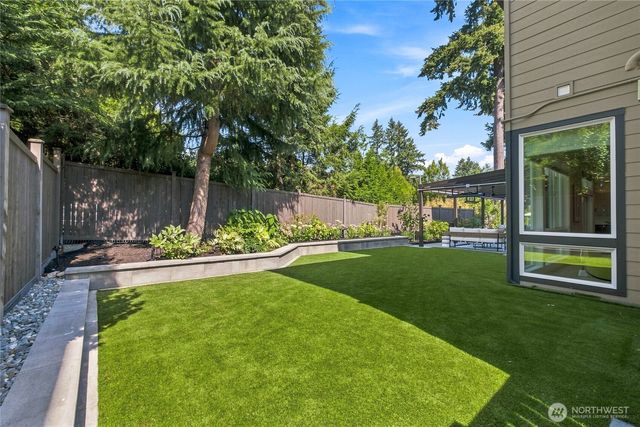 13402 NE 110th Place, Redmond, WA 98052