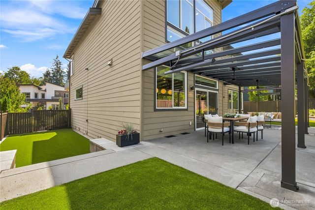 13402 NE 110th Place, Redmond, WA 98052