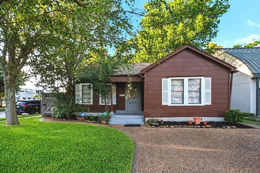 3936 Browning Street, Houston, TX 77005
