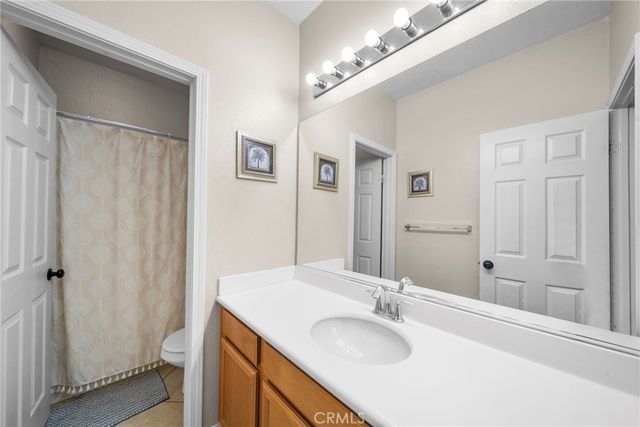 11726 Christmas Rose, Bakersfield, CA 93311