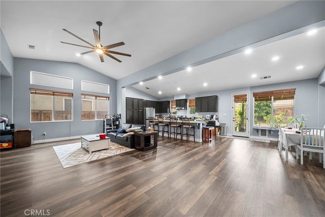 11726 Christmas Rose, Bakersfield, CA 93311