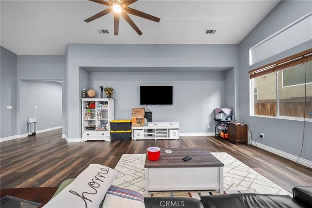 11726 Christmas Rose, Bakersfield, CA 93311