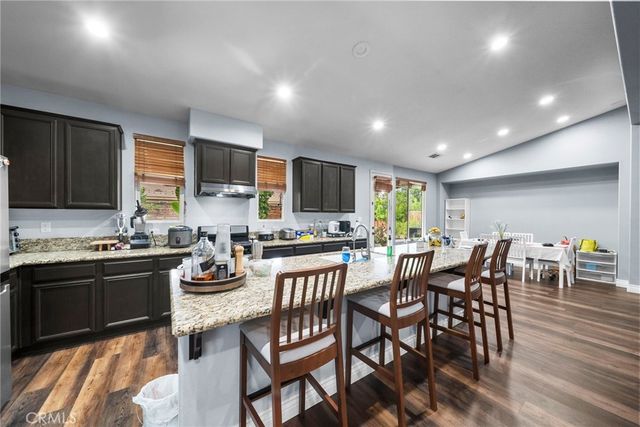 11726 Christmas Rose, Bakersfield, CA 93311