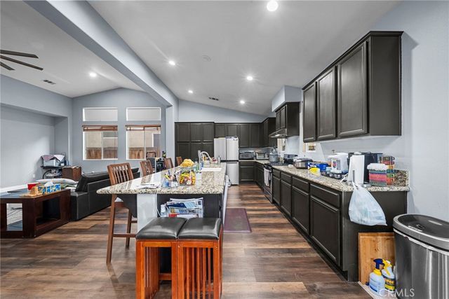 11726 Christmas Rose, Bakersfield, CA 93311