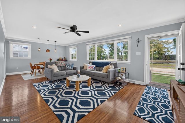532 RIVER DR, Riverside, NJ 08075