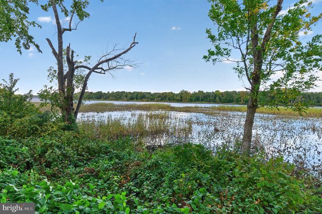 532 RIVER DR, Riverside, NJ 08075