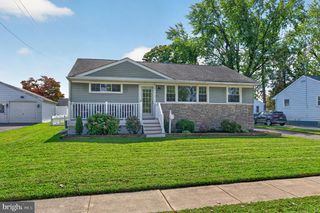 532 RIVER DR, Riverside, NJ 08075
