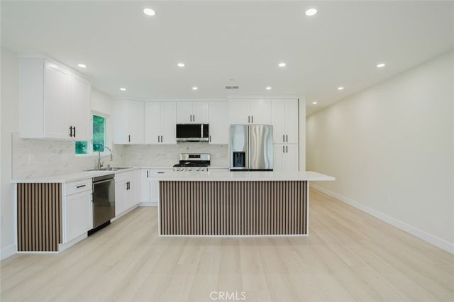 5740 Beck Avenue, North Hollywood, CA 91601