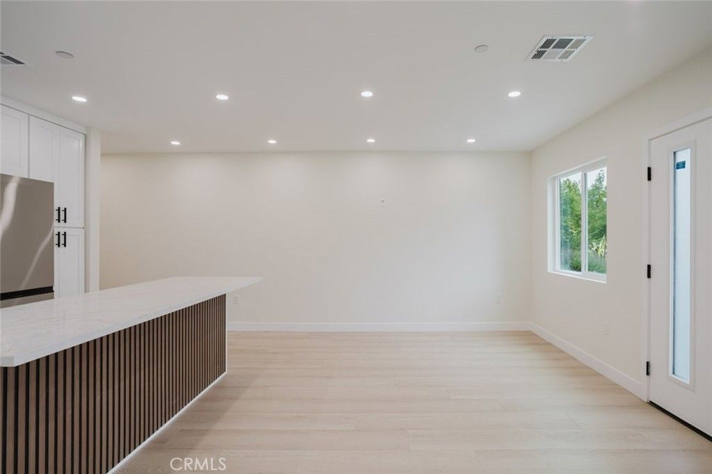 5740 Beck Avenue, North Hollywood, CA 91601