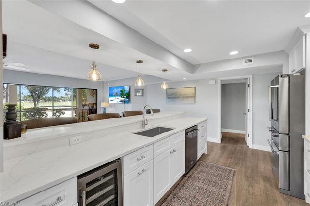 6300 Cougar RUN # 104, Fort Myers, FL 33908