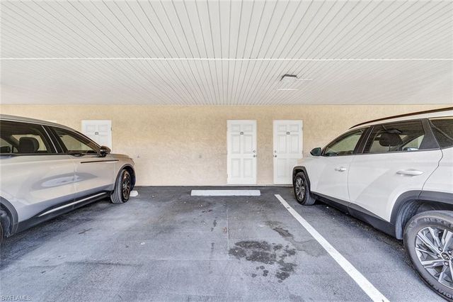 6300 Cougar RUN # 104, Fort Myers, FL 33908