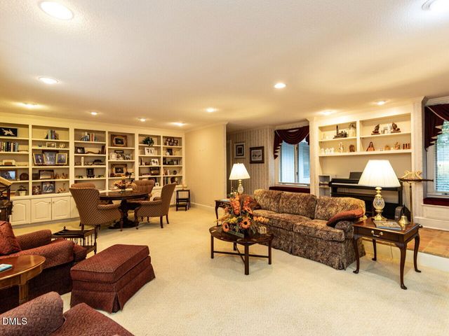 9568 Nc Highway 210, Four Oaks, NC 27524