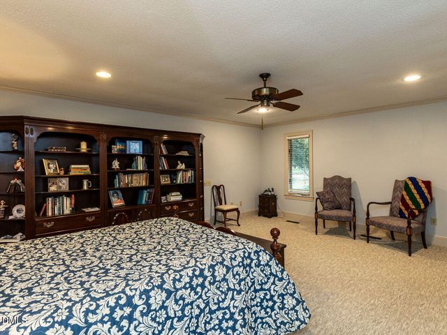 9568 Nc Highway 210, Four Oaks, NC 27524