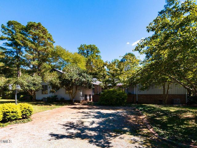 9568 Nc Highway 210, Four Oaks, NC 27524