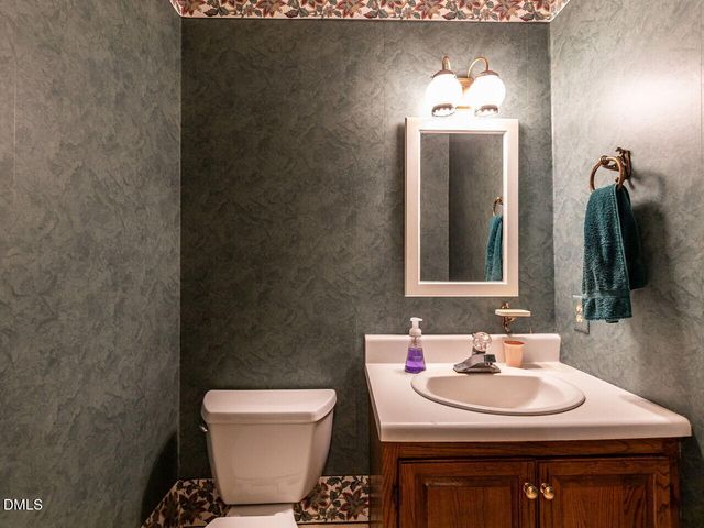 9568 Nc Highway 210, Four Oaks, NC 27524