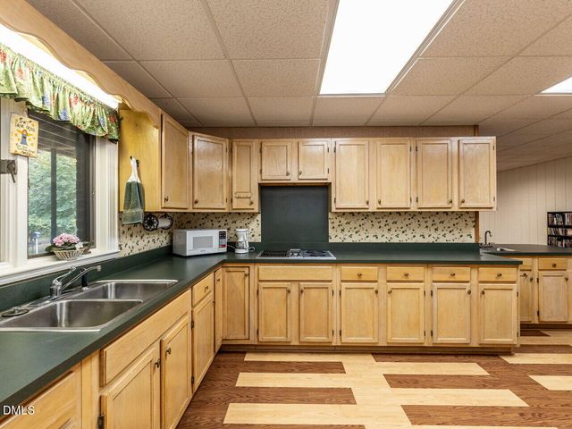 9568 Nc Highway 210, Four Oaks, NC 27524