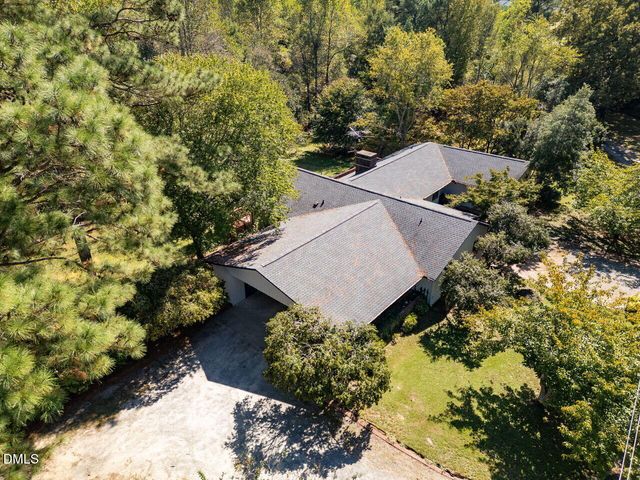 9568 Nc Highway 210, Four Oaks, NC 27524