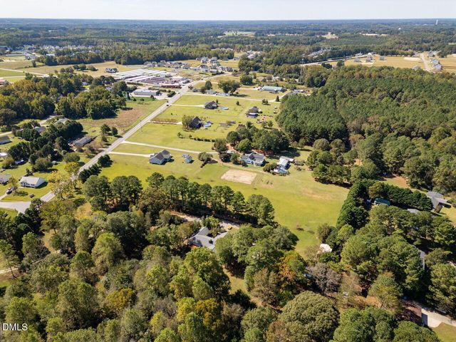 9568 Nc Highway 210, Four Oaks, NC 27524