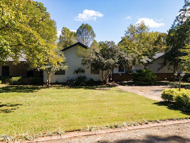 9568 Nc Highway 210, Four Oaks, NC 27524