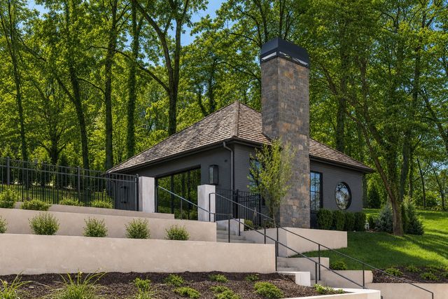 1049 Overton Lea Rd, Nashville, TN 37220