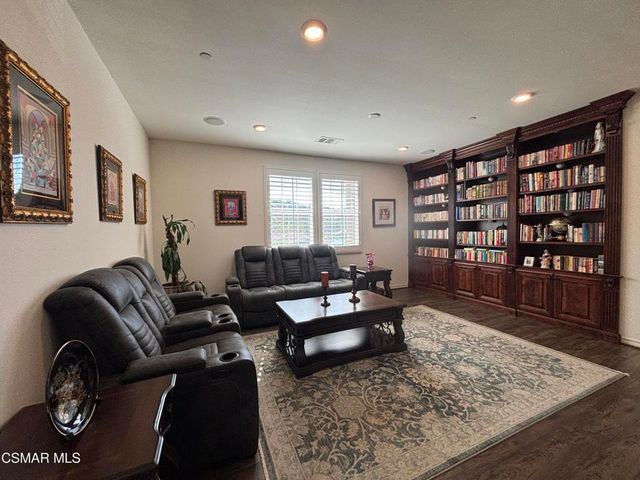 262 Talbert Avenue, Simi Valley, CA 93065